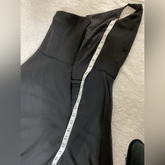 BELLA BRIDES MAIDS Chic Black One-Shoulder Evening Gown - Picture 5 of 15